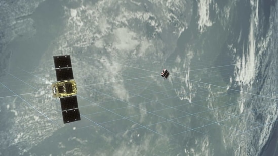 The technology, which relies on a magnetic docking plate, targets the removal of satellites yet to be launched.(Astroscale) The technology, which relies on a magnetic docking plate, targets the removal of satellites yet to be launched.(Astroscale)