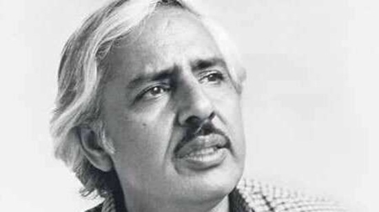 Veteran director and writer Sagar Sarhadi breathed his last on Sunday night.