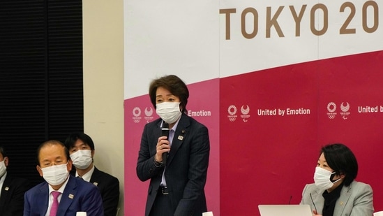 Tokyo organisers to bar most international volunteers(AP)