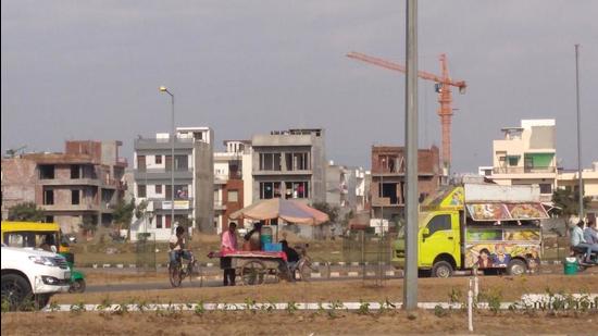 By way of draws of lots and auctions, GMADA in the last five years has sold properties including built-up booths, showroom sites, institutional sites and residential projects in Aerocity, Knowledge City and IT City, also close to the airport; and Eco City-1 and 2, Edu City and Medi City, all in New Chandigarh. (HT FILE PHOTO)