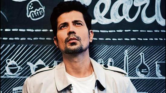 Actor Sumeet Vyas feels the digital medium is a great avenue for smaller films that used to fizzle out amid big budget movies. Actor Sumeet Vyas feels the digital medium is a great avenue for smaller films that used to fizzle out amid big budget movies.