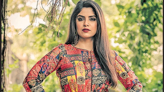 Sayantani feels beyond looks, an actor should be able to perform any kind of role and that’s where the talent shines. Sayantani feels beyond looks, an actor should be able to perform any kind of role and that’s where the talent shines.
