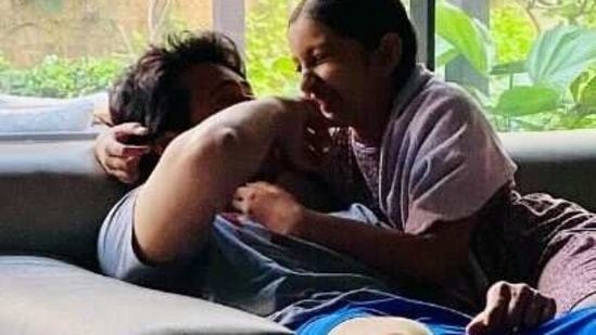 Namrata Shirodkar's new picture, featuring Mahesh Babu and their daughter.
