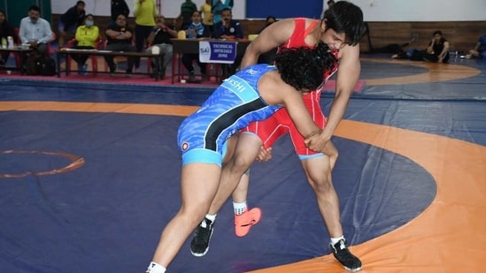 Sonam Malik (in red) during a bout(HT Photo)