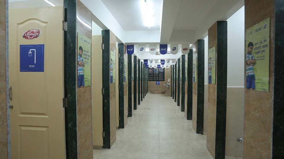 The Suvidha Centres, located in Mumbai’s most challenging slum areas, offer a holistic approach to the issues of poor personal hygiene, lack of laundry facilities, lack of safe drinking water and poor sanitation.(HUL) The Suvidha Centres, located in Mumbai’s most challenging slum areas, offer a holistic approach to the issues of poor personal hygiene, lack of laundry facilities, lack of safe drinking water and poor sanitation.(HUL)