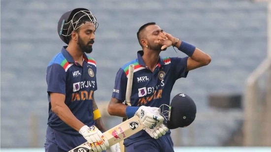 KL Rahul and Krunal Pandya took India to 317/5 in 50 overs. (BCCI)