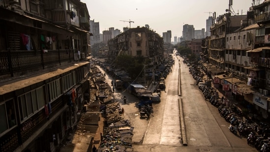 The Null Bazar marketplace devoid of activity, with businesses shut and residents preparing for a long spell indoors, on the first day of the nationwide lockdown against Covid-19, on March 25, 2020. (Pratik Chorge / HT Archive)