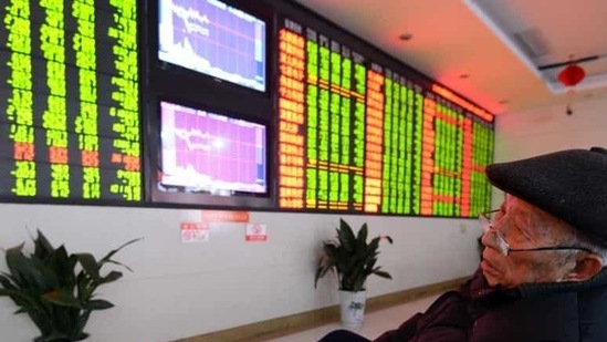 The blue-chip CSI300 index fell 1%, to 5,009.25 points, while the Shanghai Composite Index declined 0.9% to 3,411.51 points. (Representative Image) (AFP) The blue-chip CSI300 index fell 1%, to 5,009.25 points, while the Shanghai Composite Index declined 0.9% to 3,411.51 points. (Representative Image) (AFP)