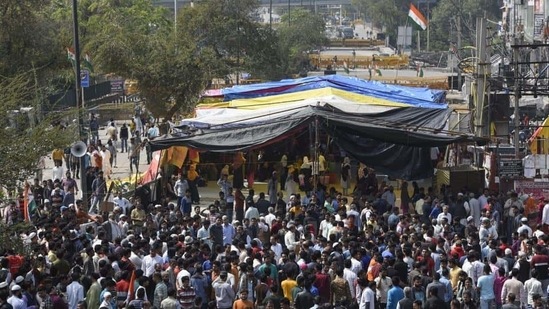 People gather as they continue their protest against Citizenship Amendment Act (CAA) on the 78th straight day, at Shaheen Bagh, in New Delhi, India, on Sunday, March 1, 2020. (Burhaan Kinu / HT photo) People gather as they continue their protest against Citizenship Amendment Act (CAA) on the 78th straight day, at Shaheen Bagh, in New Delhi, India, on Sunday, March 1, 2020. (Burhaan Kinu / HT photo)