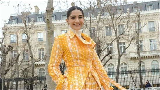 Sonam Kapoor suggests you apply these 3 beauty products before leaving the house(Instagram/sonamkapoor)