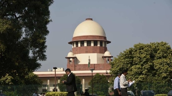 The three-judge bench of justice NV Ramana, justice Ashok Bhushan and justice Sanjiv Khanna heard the petition filed by the Sena, NCP and Congress seeking directions to Maharashtra Governor Bhagat Singh Koshyari to hold an immediate floor test for the second day on Monday.(Burhaan Kinu/HT PHOTO) The three-judge bench of justice NV Ramana, justice Ashok Bhushan and justice Sanjiv Khanna heard the petition filed by the Sena, NCP and Congress seeking directions to Maharashtra Governor Bhagat Singh Koshyari to hold an immediate floor test for the second day on Monday.(Burhaan Kinu/HT PHOTO)