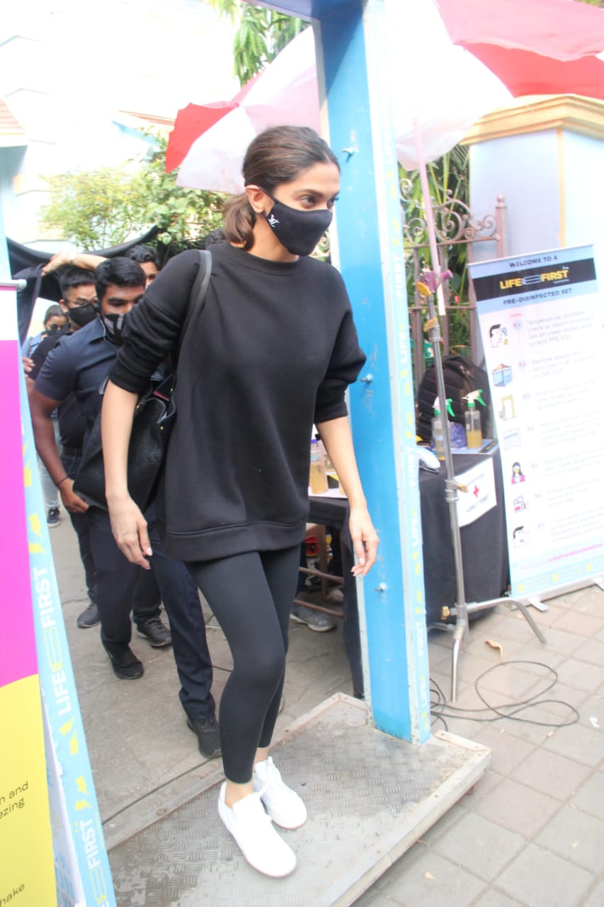 Deepika Padukone seen in an all-black outfit. Deepika Padukone seen in an all-black outfit.