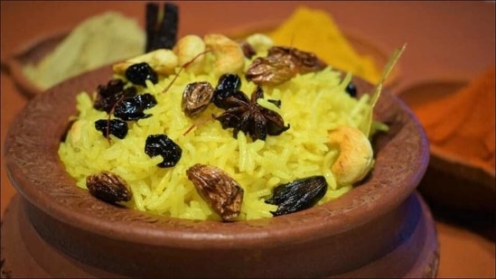 Recipe: Enjoy a scrumptious and colourful Holi with this bowl of saffron rice(Marriott International)