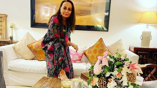 Soni Razdan has raised an issue about the Covid-19 vaccination drive. 