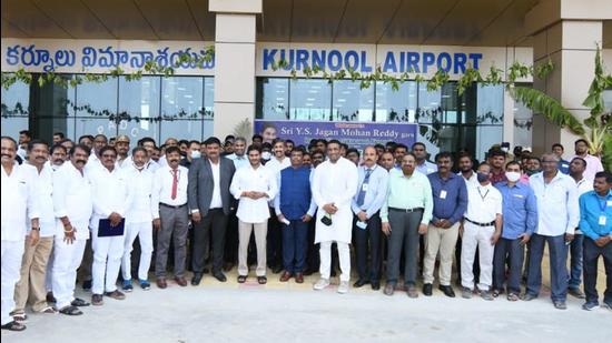 Andhra Pradesh chief minister YS Jagan Mohan Reddy formally inaugurated the greenfield airport at Orvakallu on the outskirts of Kurnool on Thursday. (HT PHOTO.)