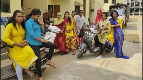 In 2017, the Chhattisgarh police made transgender people eligible for recruitments. Thirteen transgender persons were recruited this month as constables following an examination a year back. (Ritesh Mishra/HT Photo) In 2017, the Chhattisgarh police made transgender people eligible for recruitments. Thirteen transgender persons were recruited this month as constables following an examination a year back. (Ritesh Mishra/HT Photo)