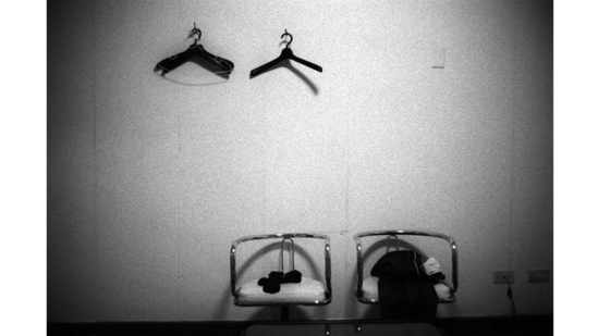 “Okahara realized the inherent contradiction in the documentary process. Being more conscious takes one away from the purpose while getting rid of the purpose is the only way to get closer to the real intent. In that sense, documentary is like a tragedy of fate.”(Photo by Kosuke Okahara)
