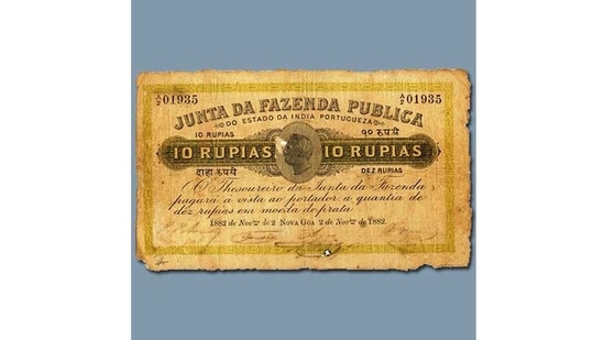 The other colonies wanted a piece of the paper-money action too. The Portuguese and French issued notes for their smaller colonies soon after the British. The 10 Rupia was among the earliest designs. The 1 Rupia was issued for Goa and was in use until 1961.(Wikimedia Commons)