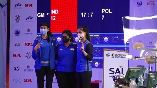 (L-R) Chinky Yadav, Rahi Sarnobat and Manu Bhaker claim the team gold medal in the women's 25m pistol event(Twitter)