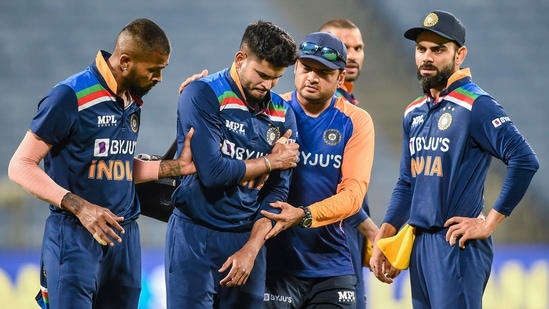 IPL 2021: Who will Delhi Capitals pick as captain because Shreyas Iyer has been ruled out. R Ashwin, Rishabh Pant, Steven Smith and Rahane are options. 