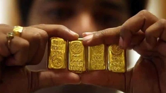 The precious metals have plummeted by around <span class='webrupee'>₹</span>12,000 from their previous year peaks.(Reuters) The precious metals have plummeted by around <span class='webrupee'>₹</span>12,000 from their previous year peaks.(Reuters)