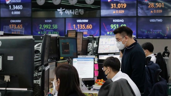 Majority of CEOs globally will wait for more than 50 per cent of population to be vaccinated before returning to the office. (AP Photo/Ahn Young-joon) (AP) Majority of CEOs globally will wait for more than 50 per cent of population to be vaccinated before returning to the office. (AP Photo/Ahn Young-joon) (AP)