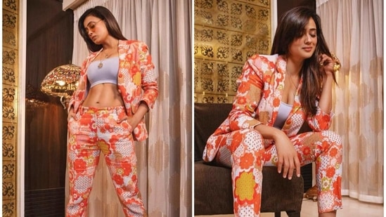 Shweta Tiwari Flaunts Washboard Abs In New Photos Saumya Tandon Calls Her A Yummy Mummy