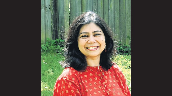 Author Shrabani Basu (Sanchita Basu De Sarkar)