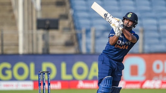 India batsman Rishabh Pant scored 77 runs in 40 balls.(PTI)