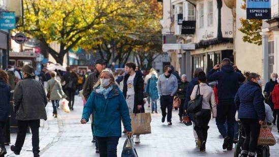 The pickup still leaves retailers facing a sharp downturn this quarter after a third national lockdown sent sales plummeting by 8.2% in January.(Bloomberg file photo. Representative image) The pickup still leaves retailers facing a sharp downturn this quarter after a third national lockdown sent sales plummeting by 8.2% in January.(Bloomberg file photo. Representative image)
