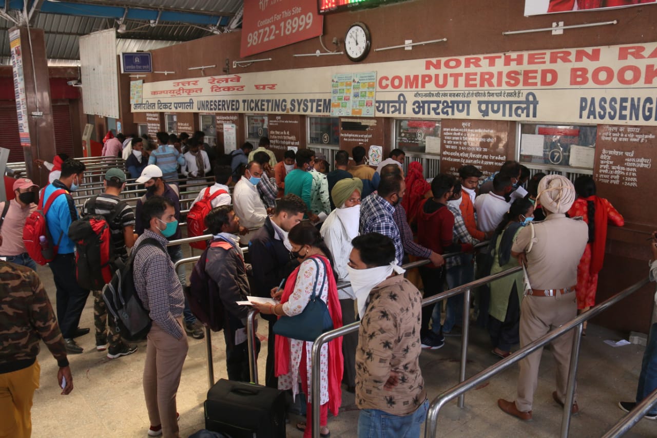 Passengers stranded at railway stations during Bharat Bandh on Friday. (HT Photo )