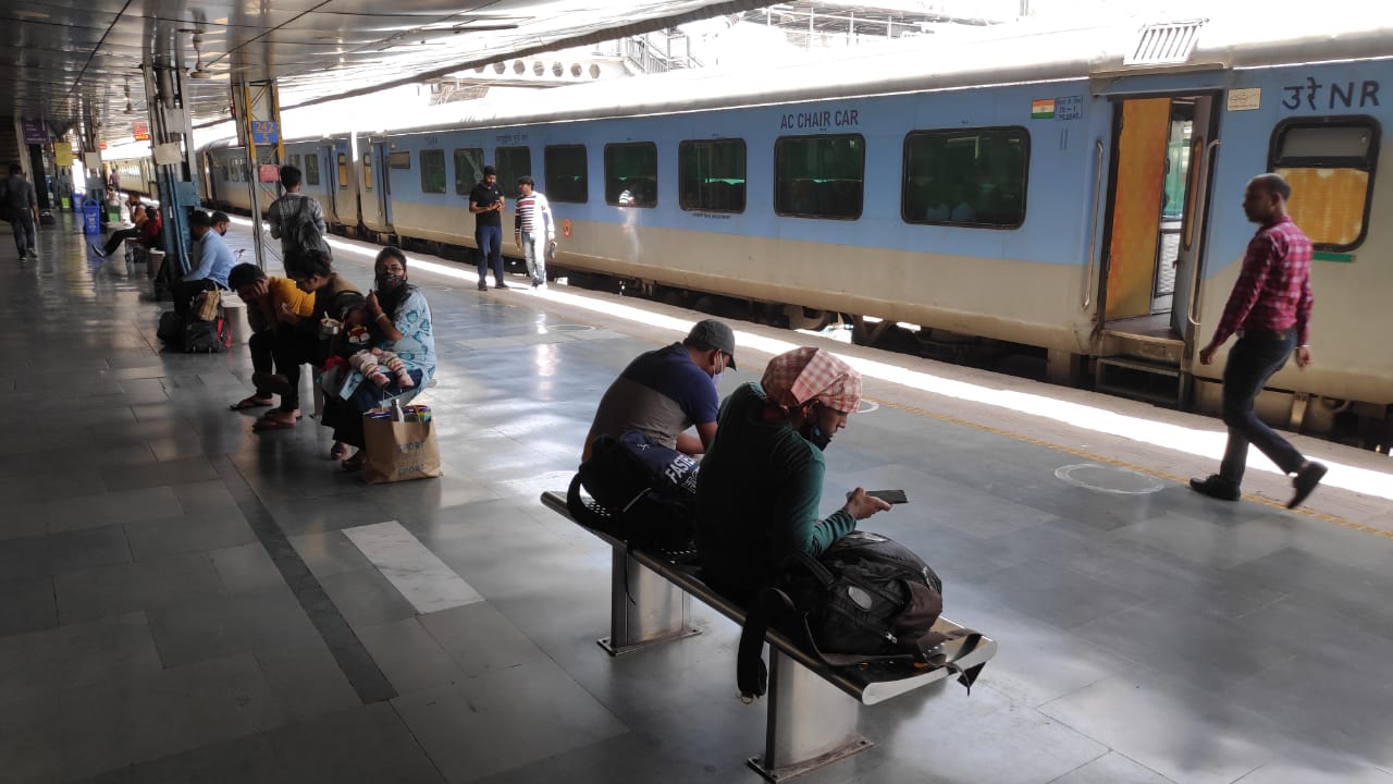 Chandigarh Shatabdi halted at Chandigarh railway station on Friday due to Bharat Bandh. (Ravi Kumar/HT Photo )