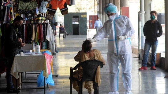 In view of this, those entering Gujarat from other states must have undergone RT-PCR test in the previous 72 hours and carry a negative report, it said.(HT Photo) In view of this, those entering Gujarat from other states must have undergone RT-PCR test in the previous 72 hours and carry a negative report, it said.(HT Photo)