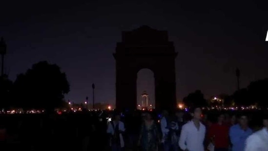 Lights at India Gate in New Delhi turned off to observe Earth Hour in 2019.(ANI Photo)