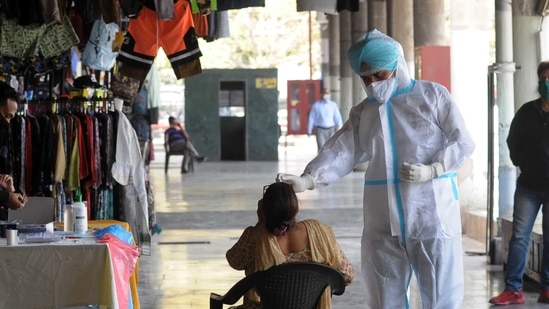 Sunday’s case count in Karnataka has been the highest since in nearly five months.(Ravi Kumar / HT file photo. Representative image) Sunday’s case count in Karnataka has been the highest since in nearly five months.(Ravi Kumar / HT file photo. Representative image)