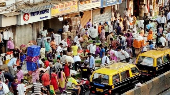 Several people were seen flouting social distancing norms while purchasing groceries. Many of them even were without proper masks. ANI Photo) Several people were seen flouting social distancing norms while purchasing groceries. Many of them even were without proper masks. ANI Photo)