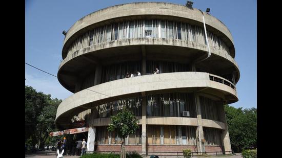Student representatives at University Institute of Legal Studies have also started a student survey asking their opinions on the mode of teaching, after which they will take the decision. (HT FILE PHOTO) Student representatives at University Institute of Legal Studies have also started a student survey asking their opinions on the mode of teaching, after which they will take the decision. (HT FILE PHOTO)