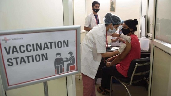 Gurugram’s chief medical officer, Dr Virender Yadav, said that the health department was expecting a surge in cases after Holi. In picture - Covid-19 vaccination at Gurugram. (HT Photo) Gurugram’s chief medical officer, Dr Virender Yadav, said that the health department was expecting a surge in cases after Holi. In picture - Covid-19 vaccination at Gurugram. (HT Photo)