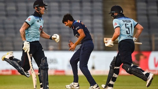 Bhuvneshwar Kumar dismissed both England openers.(PTI)