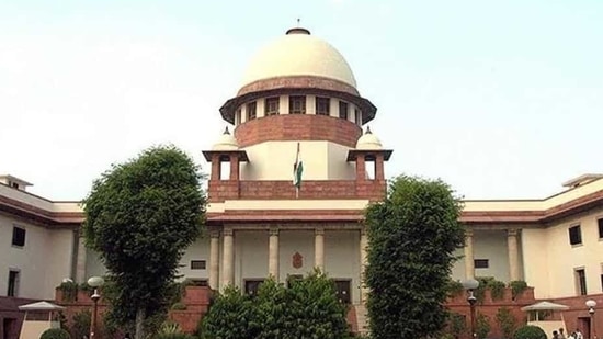 As soon as the hearing on the petition commenced in court 2 of the Supreme Court, the bench of justices NV Ramana, Ashok Bhushan and Sanjiv Khanna made it clear that it was not inclined to entertain the case filed by Pramod Pandit Joshi, a spokesperson of the Akhil Bharat Hindu Mahasabha. (HT file) As soon as the hearing on the petition commenced in court 2 of the Supreme Court, the bench of justices NV Ramana, Ashok Bhushan and Sanjiv Khanna made it clear that it was not inclined to entertain the case filed by Pramod Pandit Joshi, a spokesperson of the Akhil Bharat Hindu Mahasabha. (HT file)
