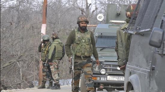 File photo: Army soldiers near the site of encounter in Shopian. (Waseem Andrabi/Hindustan Times)