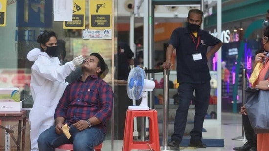 The Union health ministry said on Monday that Maharashtra along with seven other states including Punjab and Karnataka, contributed 84.5 per cent of the new cases which were recorded across India in the last 24 hours. (HT file photo) The Union health ministry said on Monday that Maharashtra along with seven other states including Punjab and Karnataka, contributed 84.5 per cent of the new cases which were recorded across India in the last 24 hours. (HT file photo)