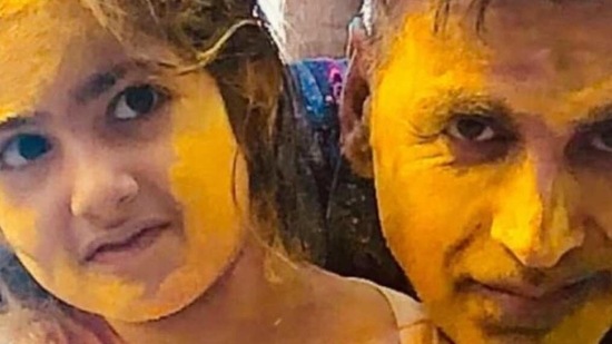 Akshay Kumar and Twinkle Khanna celebrated Holi with daughter Nitara this year. While Akshay and Nitara had colours smeared on their faces, Nitara played a game of tic-tac-toe with stones and flowers with Twinkle.