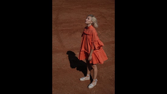A model rocks a tiered coral dress - a cool pick for Holi (Photo: Instagram/ShrutiSancheti) A model rocks a tiered coral dress - a cool pick for Holi (Photo: Instagram/ShrutiSancheti)