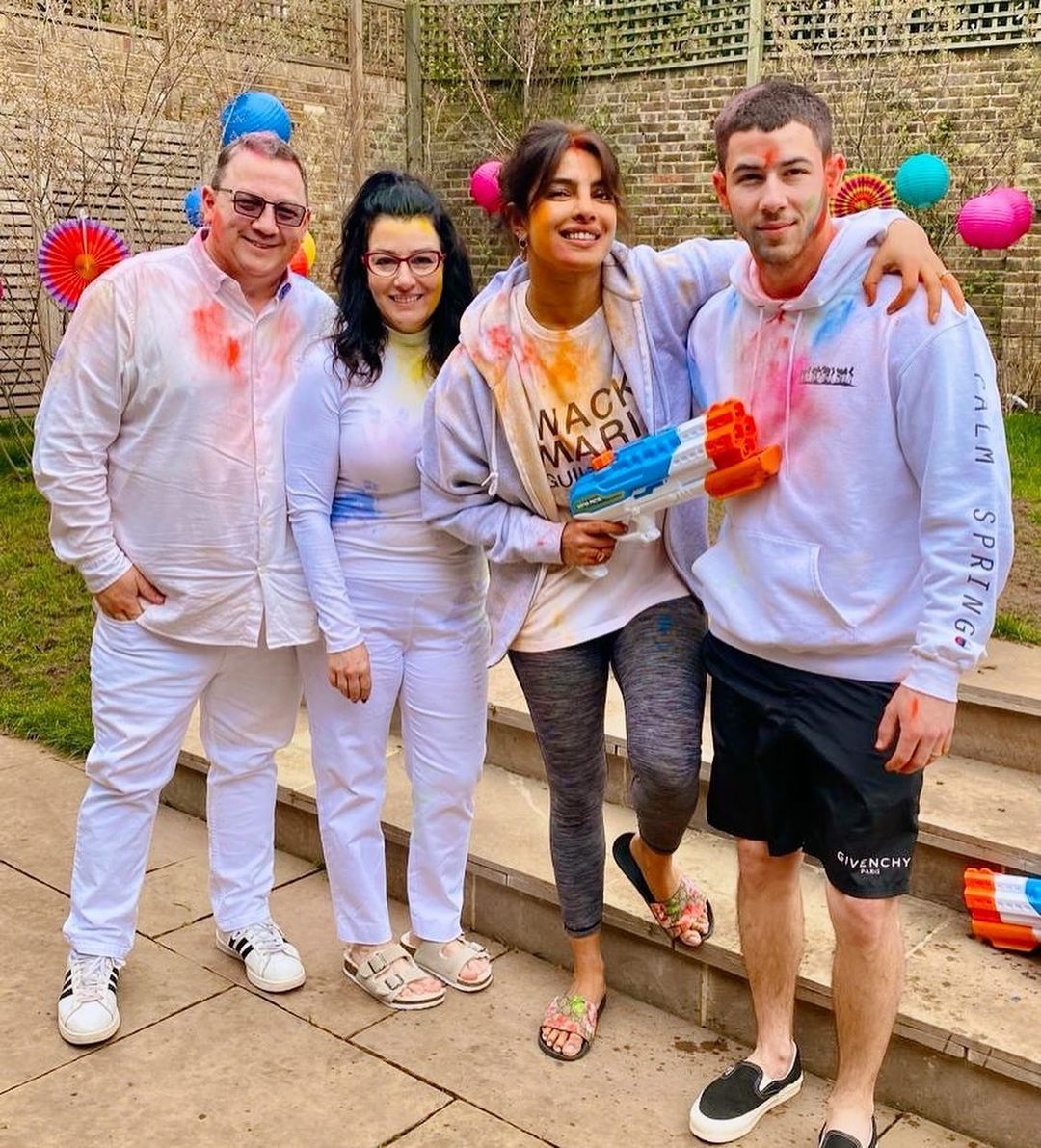Priyanka Chopra and Nick Jonas joined her in-laws to celebrate Holi in London. Priyanka Chopra and Nick Jonas joined her in-laws to celebrate Holi in London.