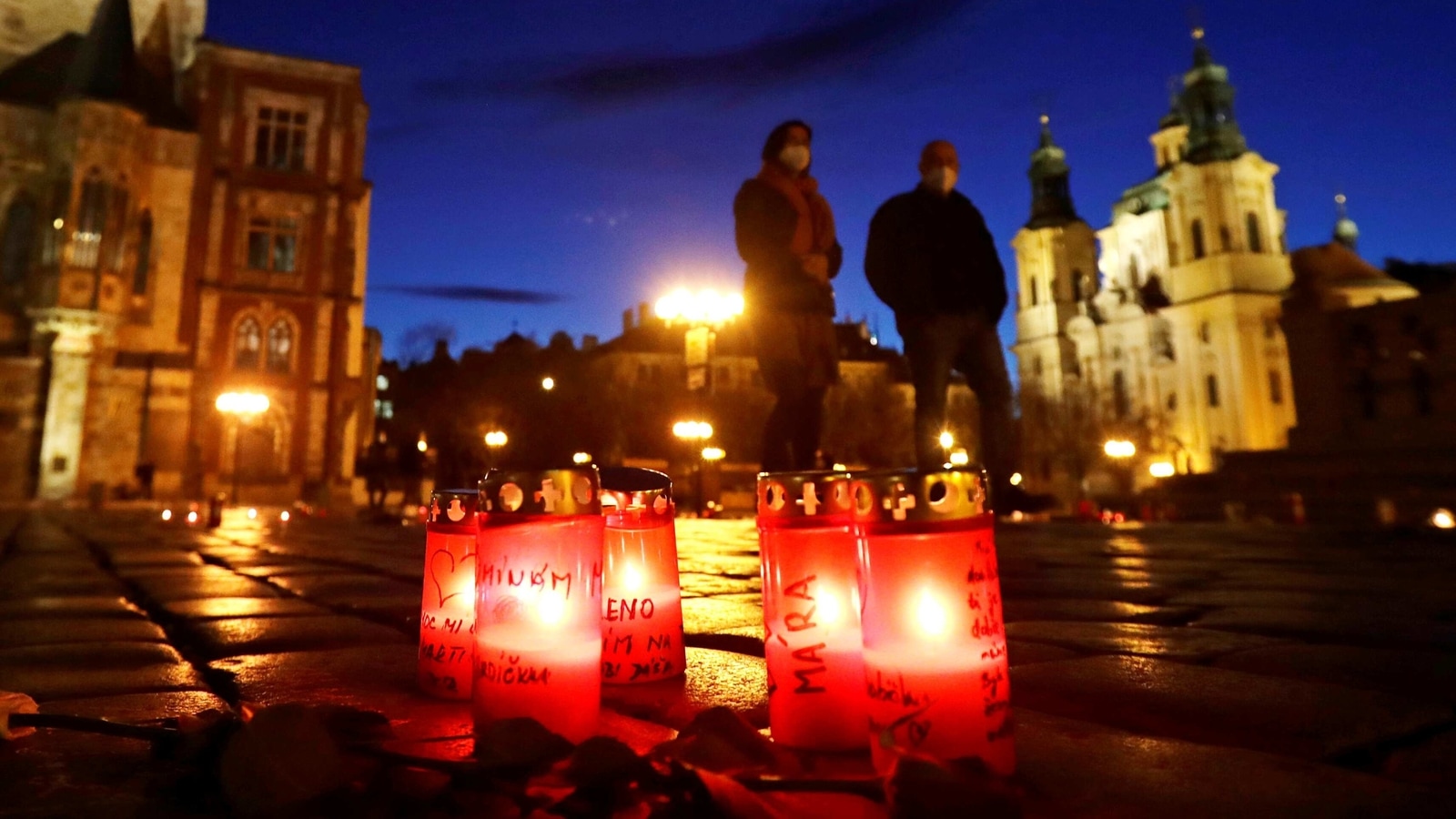 Live Gujarat Extends Night Curfew In Ahmedabad 3 More Cities By 15 Days Hindustan Times