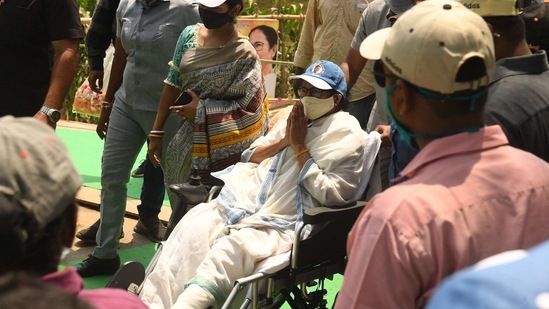 Chief Minister of West Bengal Mamata Banerjee (C) gestures during a rally ahead of the state legislative assembly elections, in Nandigram.(AFP) Chief Minister of West Bengal Mamata Banerjee (C) gestures during a rally ahead of the state legislative assembly elections, in Nandigram.(AFP)