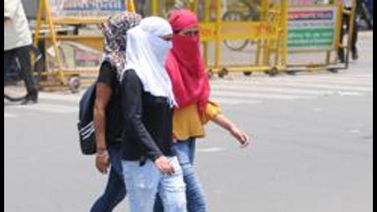 Many cities in Uttar Pradesh recorded temperatures above 40 degrees Celsius on Monday. (Representative image/HT PHOTO) Many cities in Uttar Pradesh recorded temperatures above 40 degrees Celsius on Monday. (Representative image/HT PHOTO)