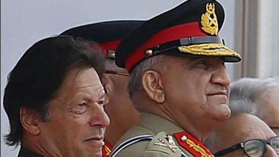 In recent weeks, Pakistan Army chief Gen Qamar Bajwa has spoken of the need to “bury the past and move forward”, while Prime Minister Khan has said India will have to take the first step for improving ties by addressing Kashmir. (AP PHOTO.) In recent weeks, Pakistan Army chief Gen Qamar Bajwa has spoken of the need to “bury the past and move forward”, while Prime Minister Khan has said India will have to take the first step for improving ties by addressing Kashmir. (AP PHOTO.)