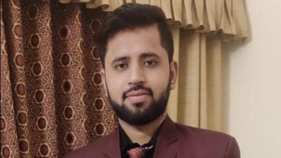 A native of Saharanpur in Uttar Pradesh, Nimish Khurana, 21, has been recruited by Google as a software engineer in an off-campus placement drive. (HT PHOTO) A native of Saharanpur in Uttar Pradesh, Nimish Khurana, 21, has been recruited by Google as a software engineer in an off-campus placement drive. (HT PHOTO)
